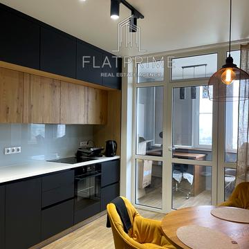 Вишгородська вул., 45/3