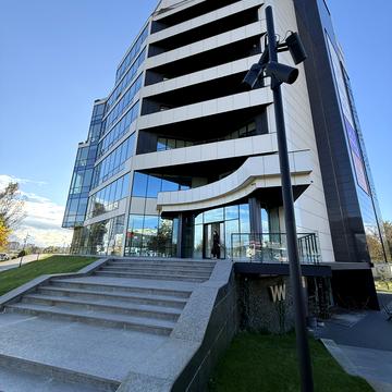 Степана Бандери вул., 1/1