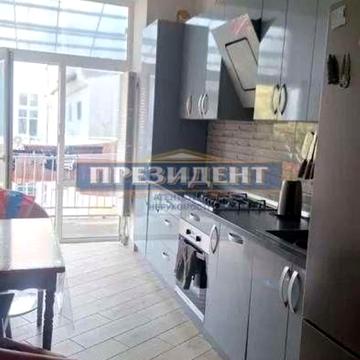 Святослава Караванського вул. (Жуковського), 32