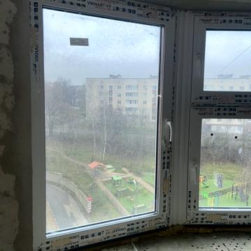 Довженка вул., 24