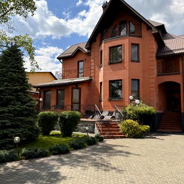 Каменярів вул.