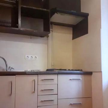 Василя Касіяна вул., 6-Б