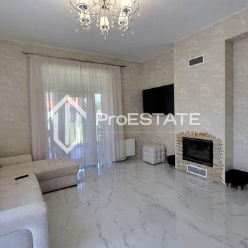 Центральна вул.