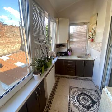 Берестейської унії пл. (Липнева), 4