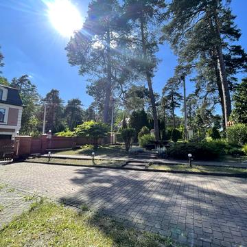 Бурденка вул., 6