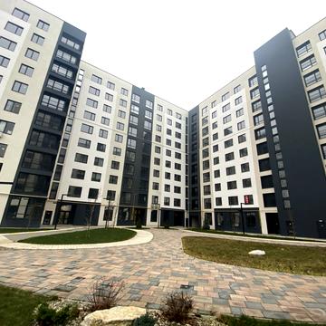 Івана Кожедуба вул., (Будинок 1)