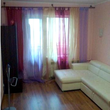 Академіка Сахарова вул., 44