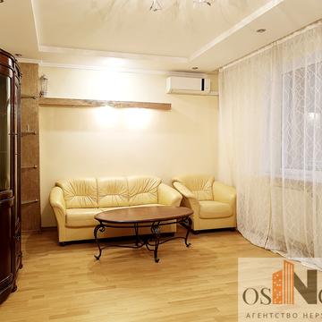 Пилипа Орлика вул., 11