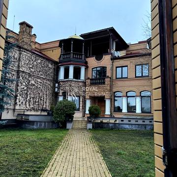 Оболонська вул., 43