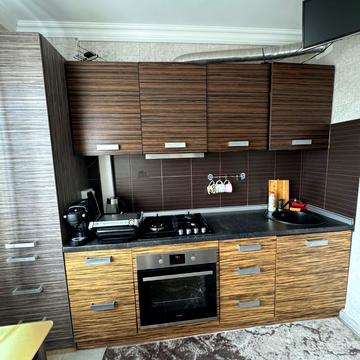 Захисників України вул., 21-А