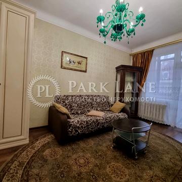 Очаківська вул., 8