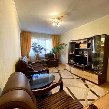 Кулика і Гудачека вул. (Макарова), 30