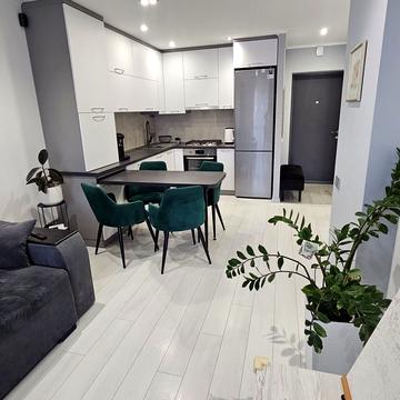 Зелена вул., 204г