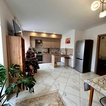 Кільцева вул., 16