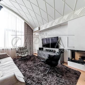 Володимира Івасюка просп. (Героїв Сталінграду), 8-А