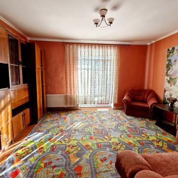 Сенатора Маккейна вул. (Понєдєліна), 8