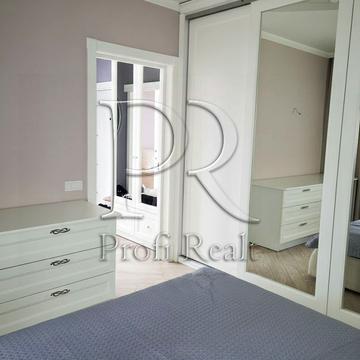 Автозаводська вул., 43