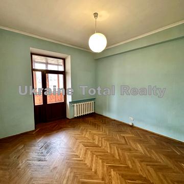 Джона Маккейна вул. (Івана Кудрі), 18