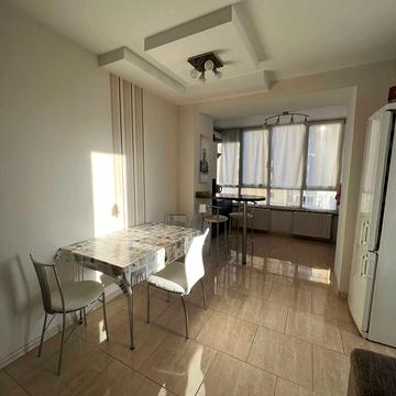 Добровольців вул. (Маршала Говорова), 10