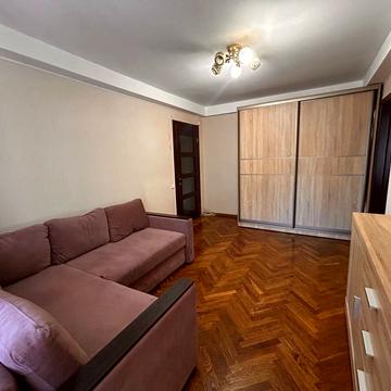 Відрадний просп. (Чубаря), 22-Б