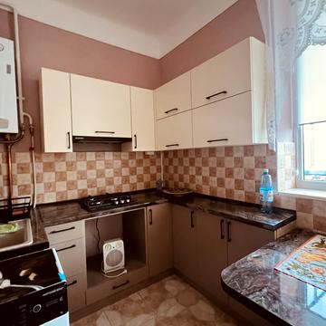 Устима Кармалюка вул., 11