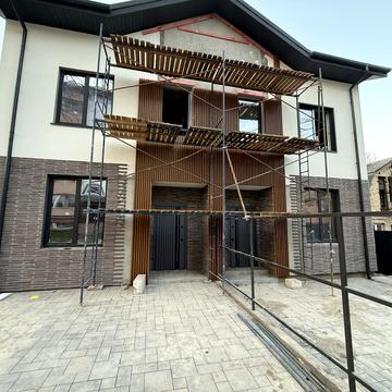 Академіка Ромоданова вул. (Льва Толстого)