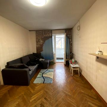 Ольжича вул., 19/28