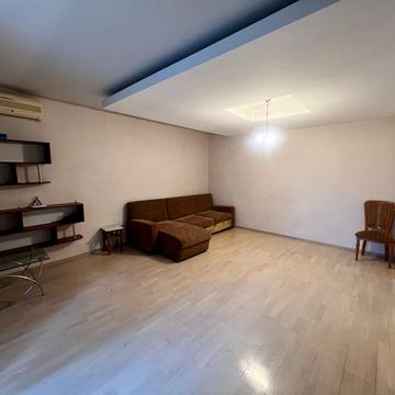 Дмитра Яворницького просп. (Карла Маркса), 45-А