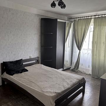 Івана Миколайчука вул. (Серафимовича), 21