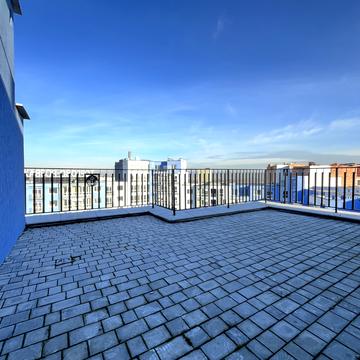 Княгинин вул., (Будинок 9)