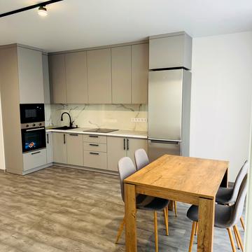 Віктора Некрасова вул. (Північно-Сирецька), 10