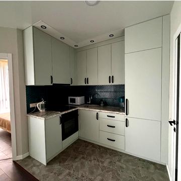 Зарічна вул., 6