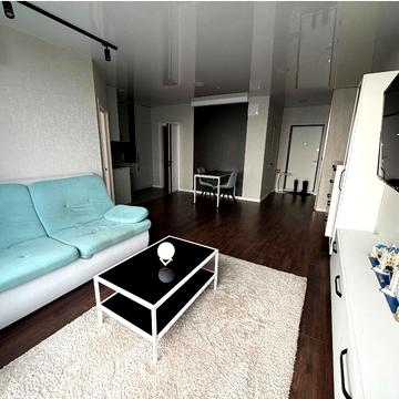 Зарічна вул., 6