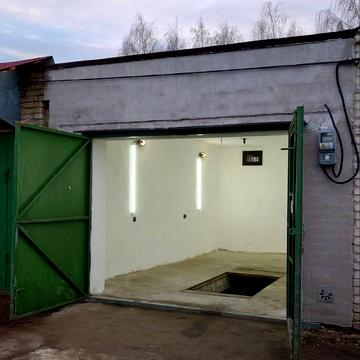 Конюшинна вул., 5