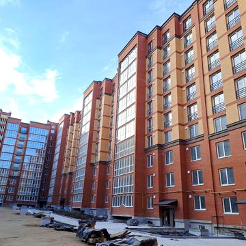 Володимира Лучаковського вул., 4а