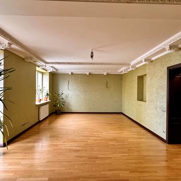 Михайла Драгана вул., 9