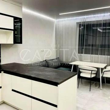 Повітряних Сил просп. (Повітрофлотський), 56