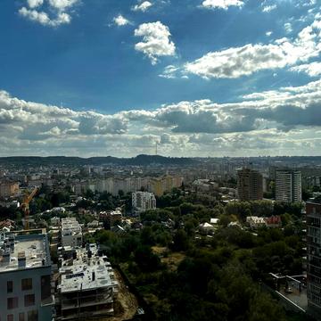 Василя Щурата вул., (Будинок 1)