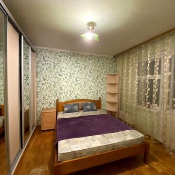 Милославська вул., 19