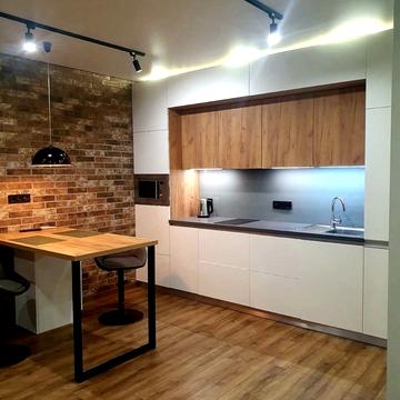 Салютна вул., 2к18