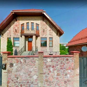 Центральна вул.