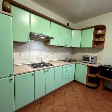 Валерія Лобановського просп., 126-Г