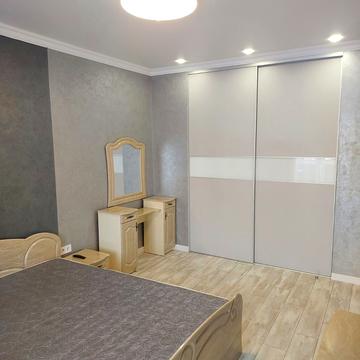 Академіка Сахарова вул., 3-В