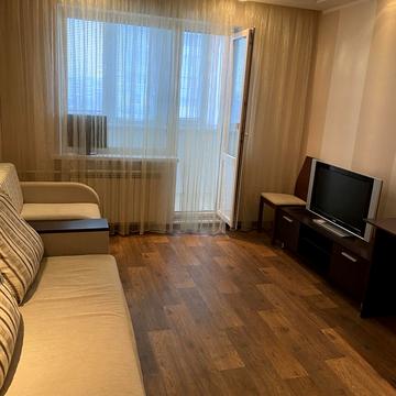 Феодосійська вул., 48/52