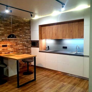 Салютна вул., (Будинок 02301-02303)