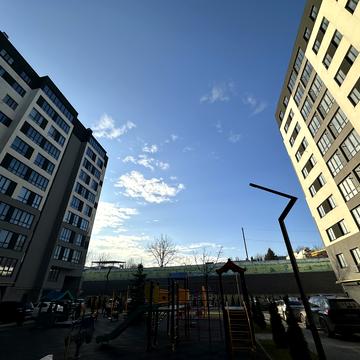 Озерна вул., 16/1