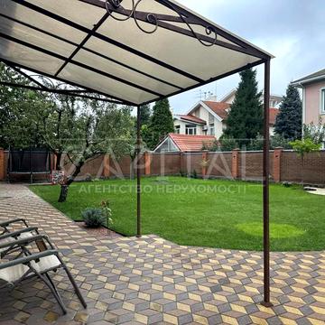 Миколи Леонтовича вул.