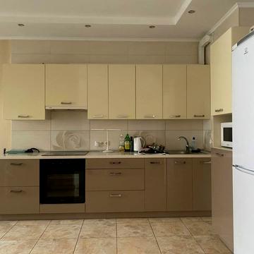 Миколи Бажана просп., 1-М