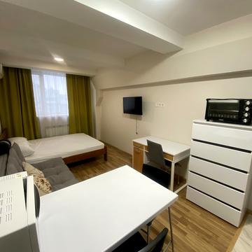 Машинобудівна вул., 41