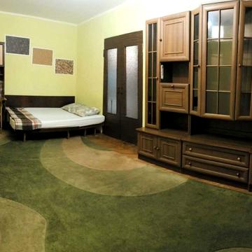 Миколи Василенка вул., 25/18;18/25